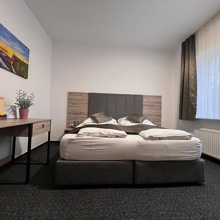 Hotel Dietrichsdorfer Hof คีล ภายนอก รูปภาพ