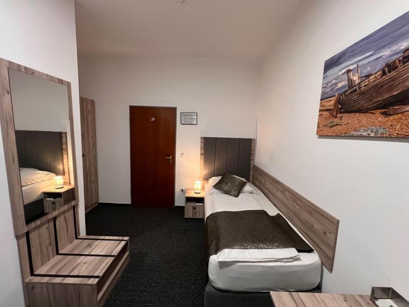 Hotel Dietrichsdorfer Hof คีล ภายนอก รูปภาพ