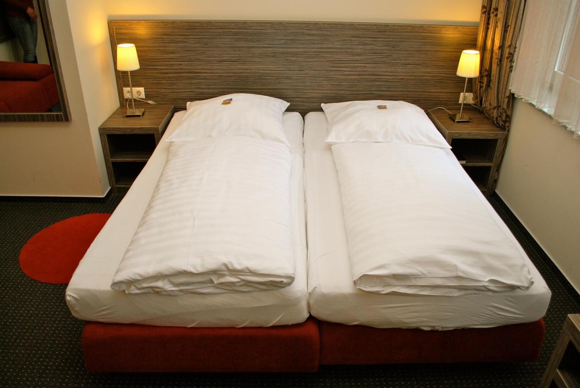 Hotel Dietrichsdorfer Hof คีล ภายนอก รูปภาพ