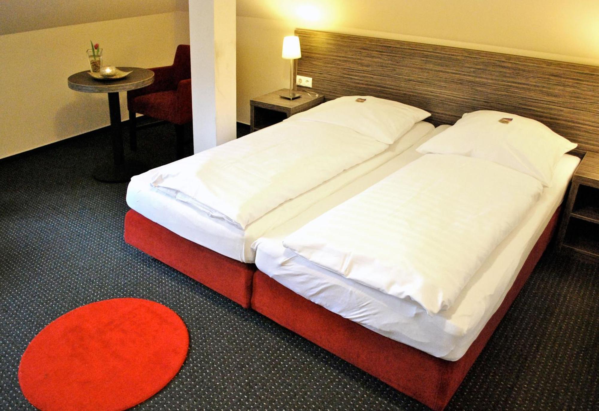 Hotel Dietrichsdorfer Hof คีล ภายนอก รูปภาพ